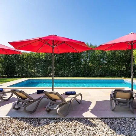 Domenica Exclusive Mit Pool Holiday home Kastelir