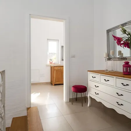 Domenica Exclusive Mit Pool Holiday home Kastelir