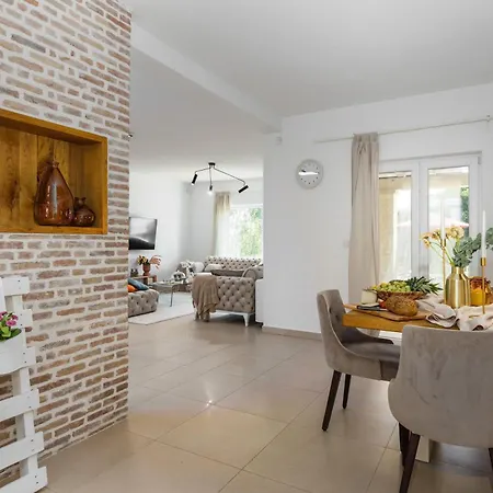 Holiday home Domenica Exclusive Mit Pool