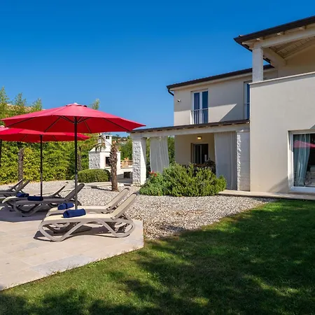 Domenica Exclusive Mit Pool Holiday home Kastelir
