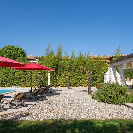 Domenica Exclusive Mit Pool Holiday home